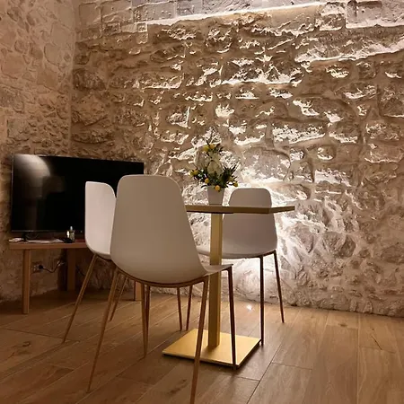 Acanto -viaggio Barocco Guest house Ragusa